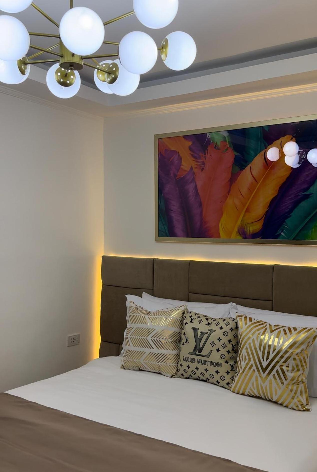 Makati Isabela Luxury Apartment Manila Luaran gambar